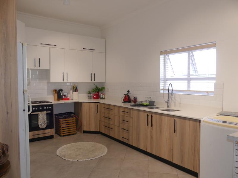 5 Bedroom Property for Sale in Britannia Bay Western Cape